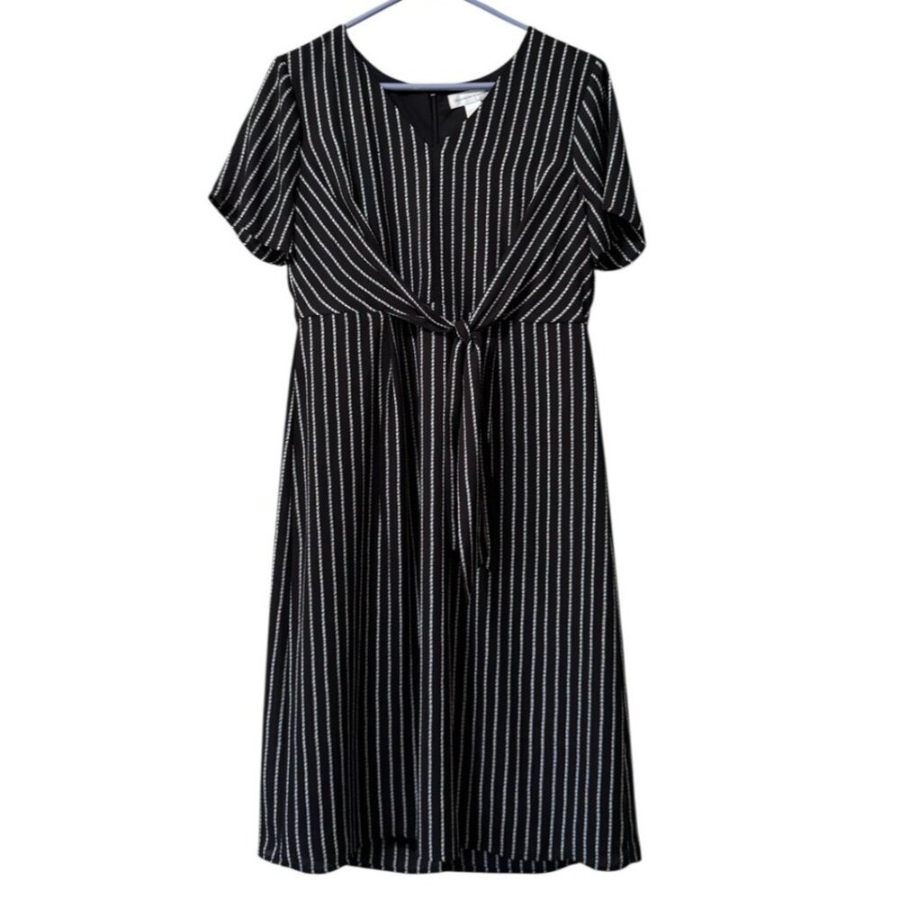 Christopher & Banks Tie V Neck Dress Size 6 Lined Office Wedding Guest Polyester
